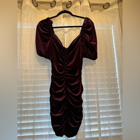 NWOT Lovers + Friends Cole Velvet Ruched Mini Dress in Plum - Picture 7 of 7